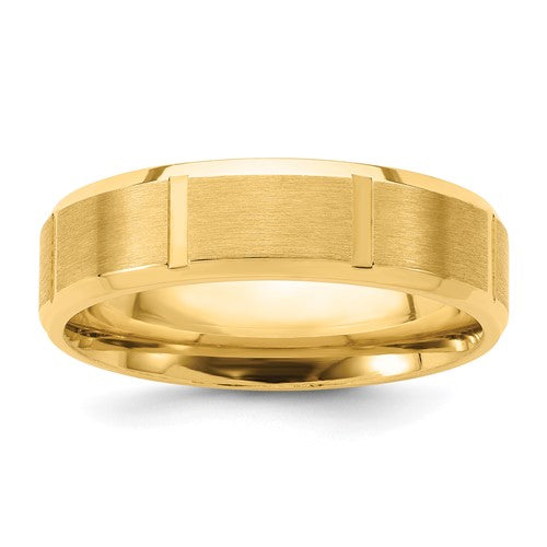Comfort Fit Beveled Edge With Vertical Lines Wedding Band in 14K Yellow Gold — 6mm, Size 8
