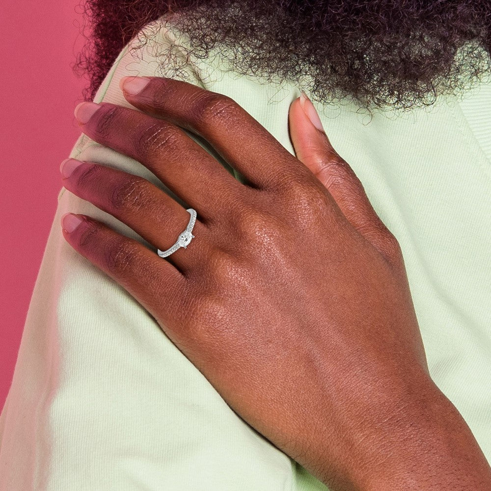Oval lab-grown diamond engagement ring in 14K white gold