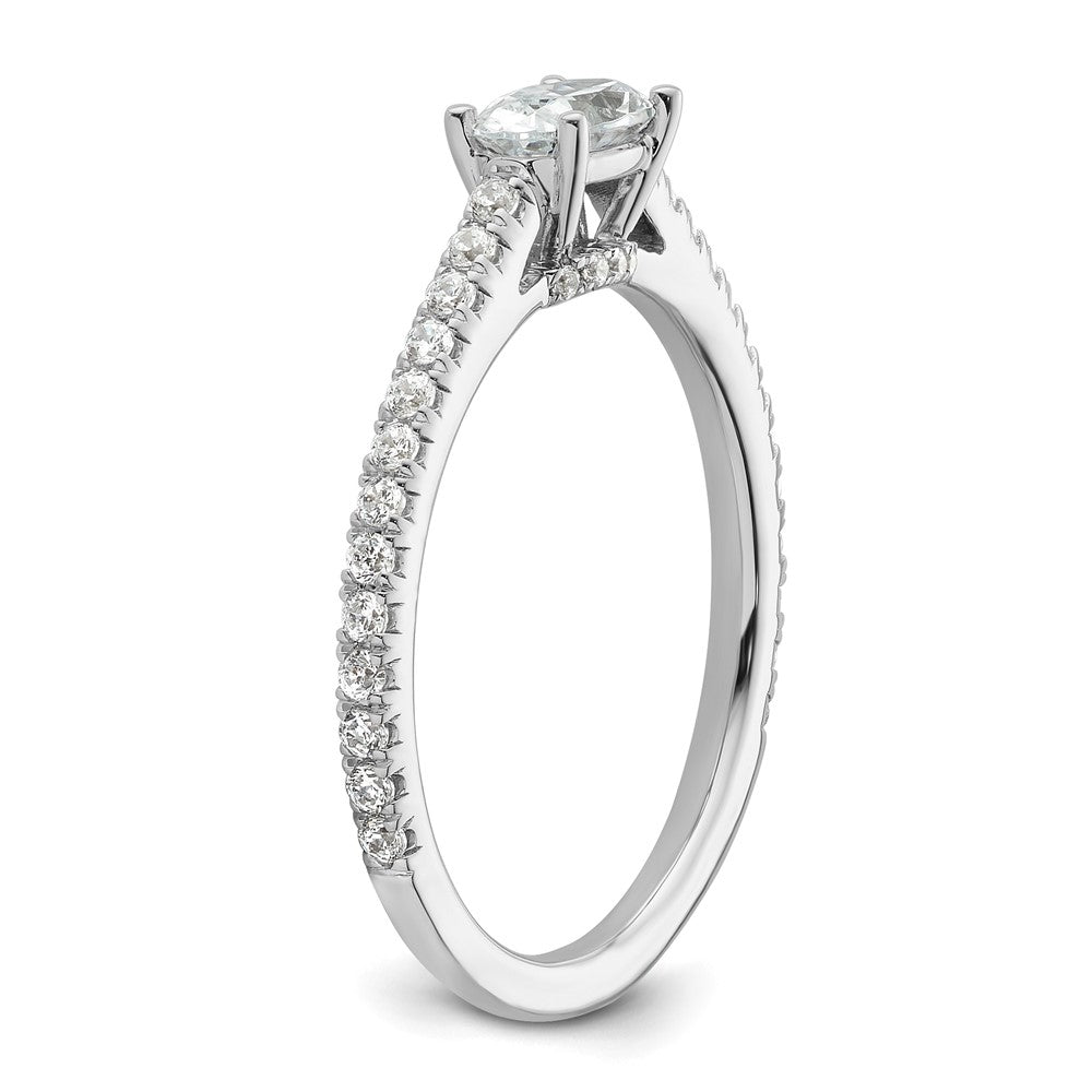 Oval lab-grown diamond engagement ring in 14K white gold