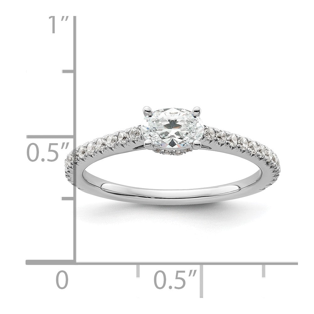 Oval lab-grown diamond engagement ring in 14K white gold