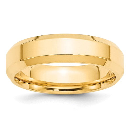 Comfort Fit Wedding Band in 14K Yellow Gold — 6mm, Size 7